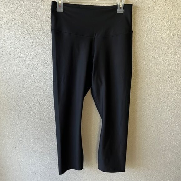 Nike cropped leggings size large black - Picture 1 of 6